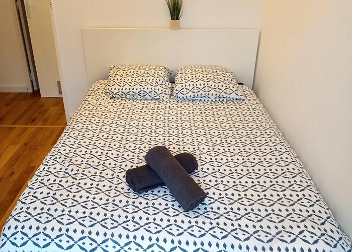 Excalibur - 4 - Puydufou - Proche Gare Apartment *